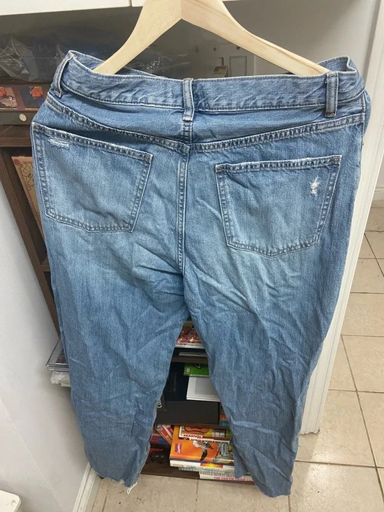 Uniqlo Light Blue Relaxed Distressed Women's Jeans - Picture 2 of 7